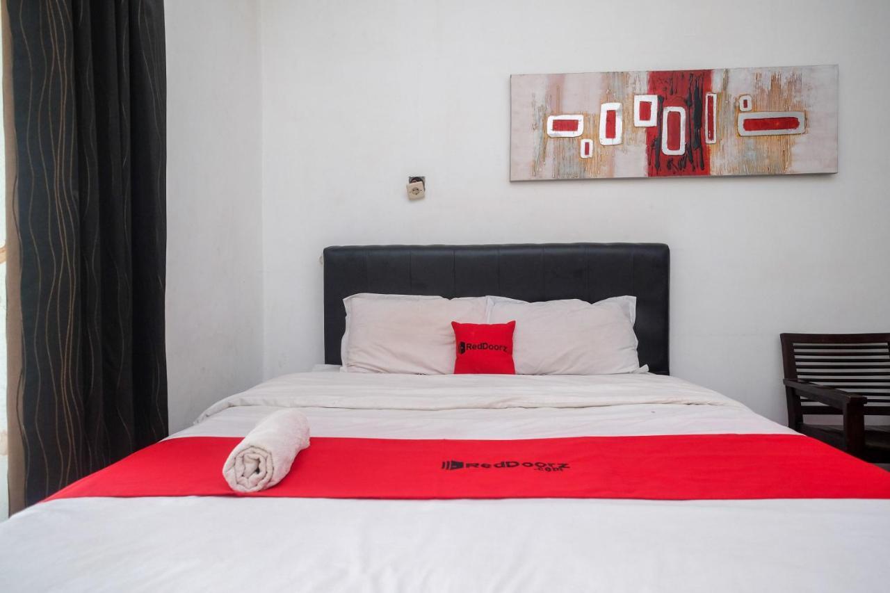 Отель Reddoorz At Paris Ocean Парангтритис Экстерьер фото